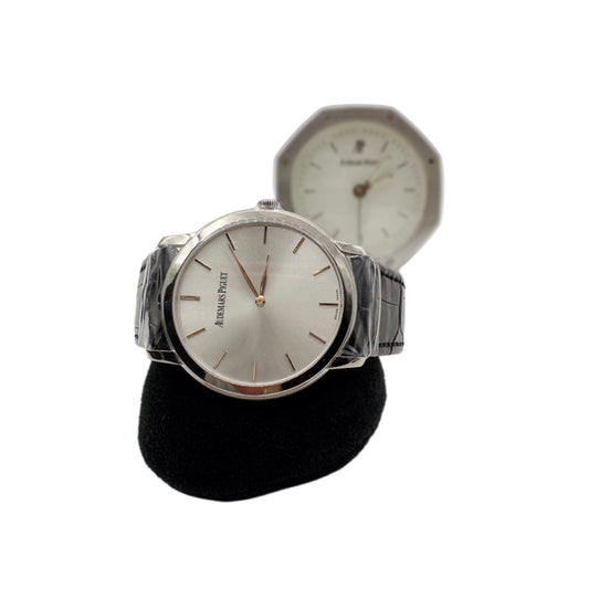 Jules Audemars Extra Thin 15180BC “With AP table clock”