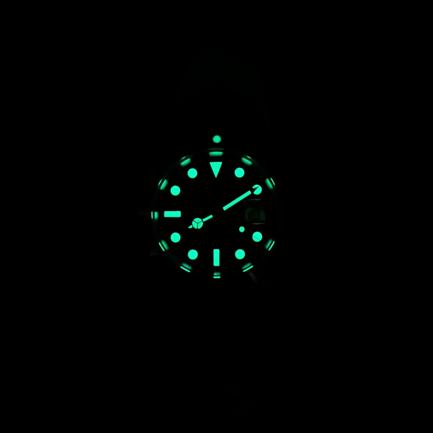 Submariner Date 50th Anniversary ‘Kermit’ 16610LV (Preowned)